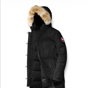 Canada goose Kensington parka. Previously worn but in good condition.